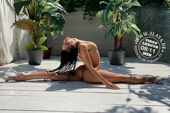 WET & HOT – Preview